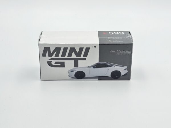 Mini GT - 599 Nissan Z Performance 2023 Everest White - obrazek 4
