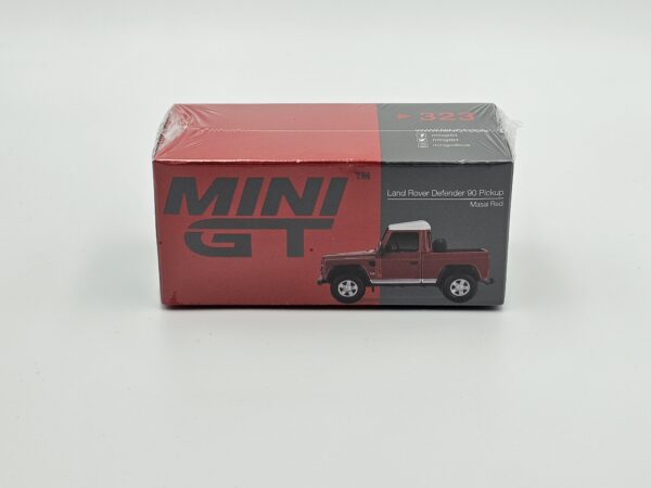 Mini GT - 323 Land Rover Defender 90 pick-up Red - obrazek 4