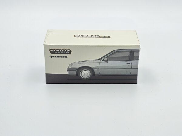 Tarmac Works - Opel Kadett GSi Silver - GLOBAL64 - obrazek 5