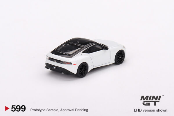 Mini GT - 599 Nissan Z Performance 2023 Everest White - obrazek 3