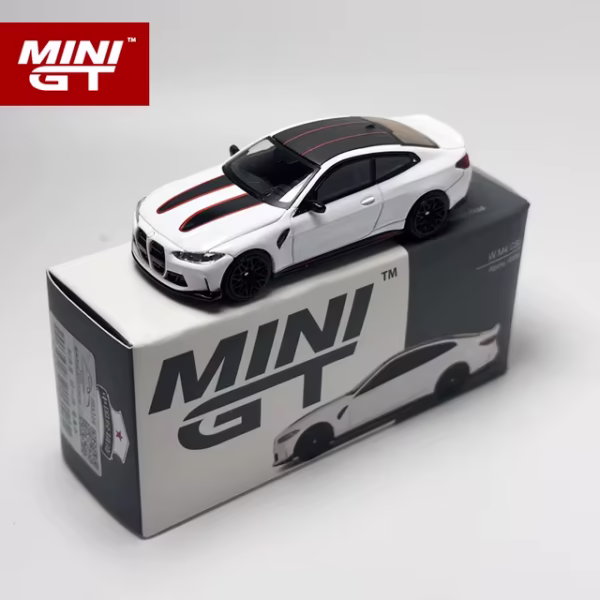 Mini GT - 683  BMW M4 CSL Alpine White