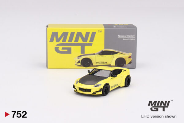 Mini GT- 752 Nissan Z400 Pandem Ikazuchi Yellow