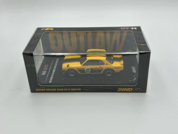 INNO64 - Nissan Skyline 2000 GT-R (KPGC10) Yellow/Black - obrazek 2