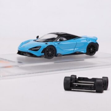 CM Model - McLaren 765LT with racing set wheels 2020 light blue