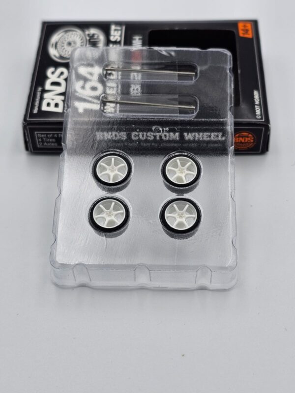 BC26404-WH Wheels & tires