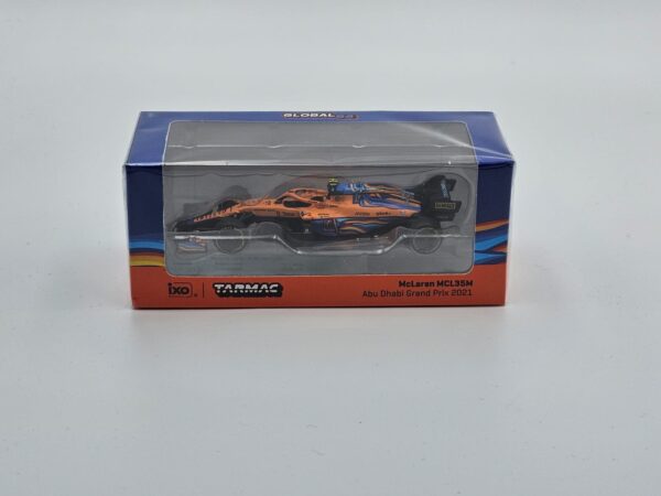 Tarmac Works - McLaren MCL35M Lando Norris (No.4 Abu Dhabi Grand Prix 2021) in Orange - obrazek 3