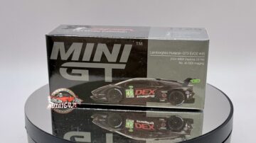 MINI GT - 1129 LAMBORGHINI HURACAN GT3 EVO2 #45 (MGT01129-L)