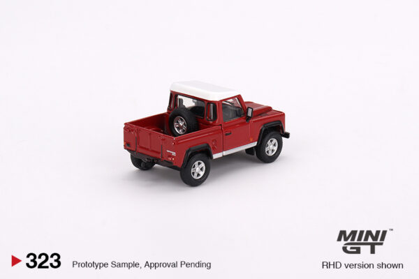 Mini GT - 323 Land Rover Defender 90 pick-up Red - obrazek 3