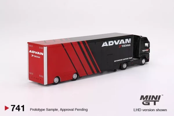Mini GT - 741 Mijo Exclusive ADVAN Mercedes-Benz Actros w/Racing Transporter Truck - obrazek 2